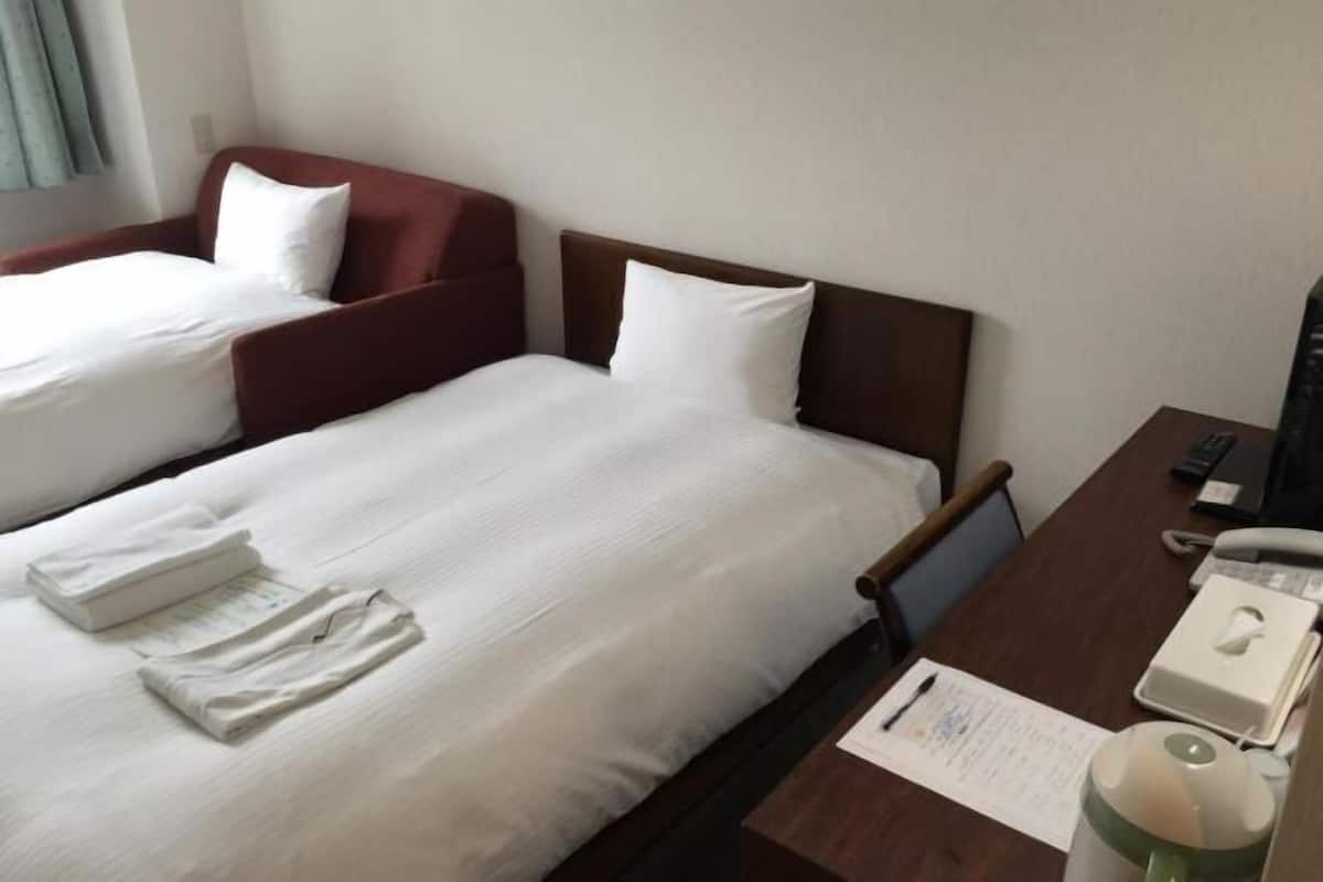 Ferros/tábuas de passar roupa, Wi-Fi de cortesia, roupa de cama