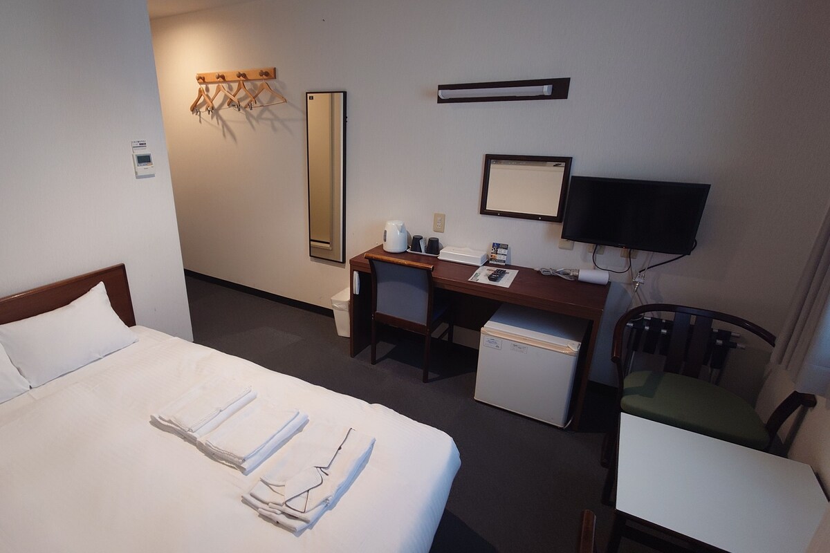 Iron/ironing board (on request), WiFi (free), bed sheets