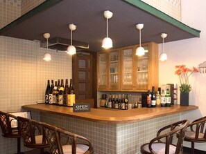Bar (on property) - Pension Memoria (Shizuoka)