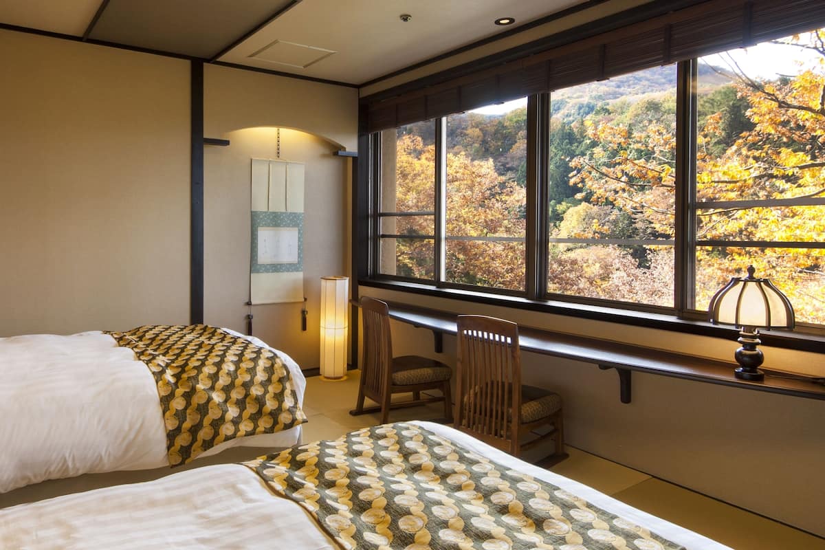 superior twin room on low floor with shower, non-smoking | 1 bedroom, free wifi, bed sheets