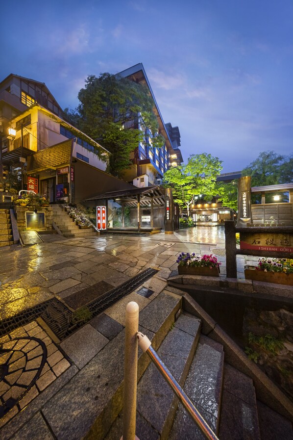 Fachada de la propiedad