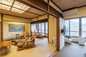 Suite with Tatami Area, Non-Smoking | Free WiFi, bed sheets