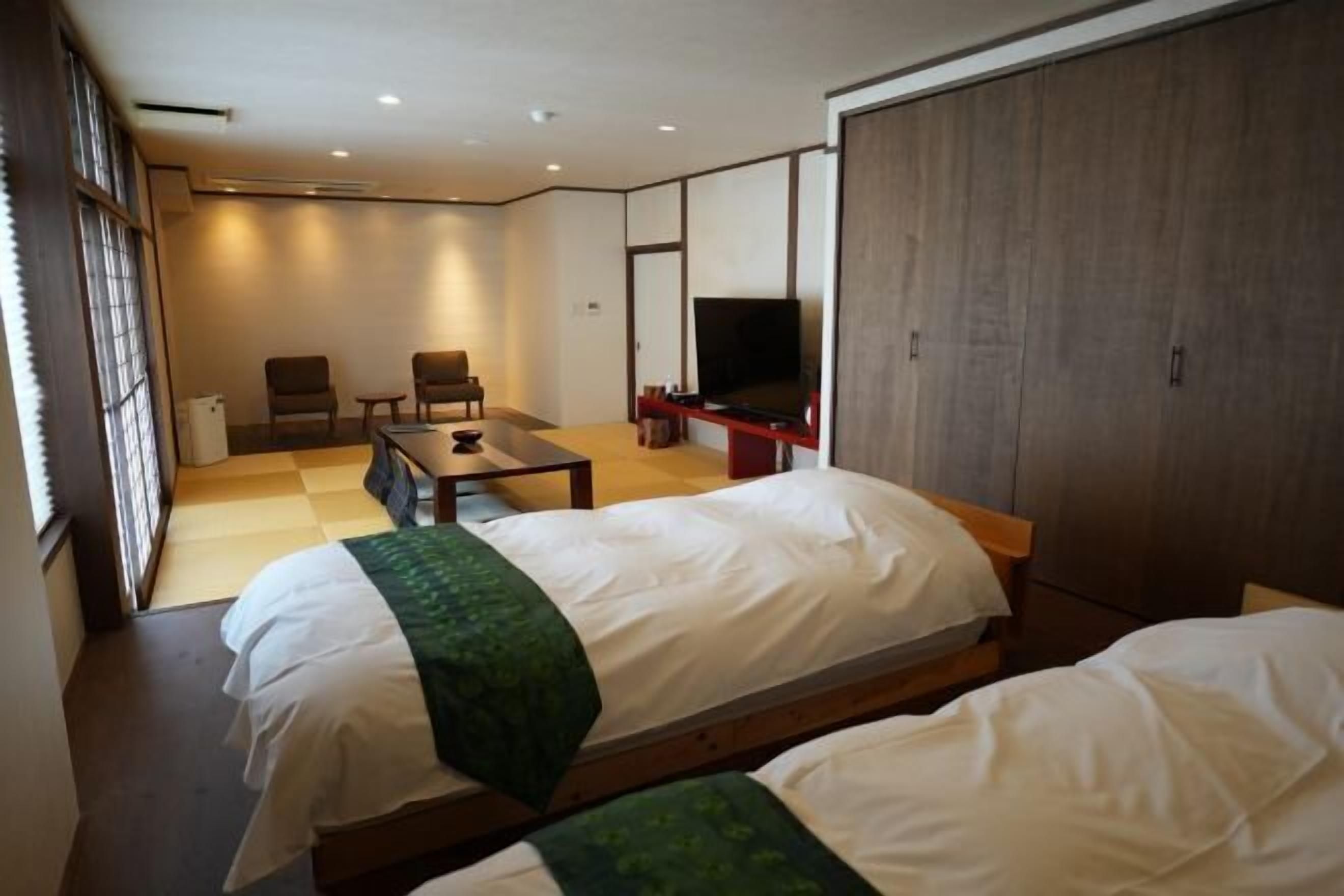 Coffres-forts dans les chambres, bureau, Wi-Fi gratuit