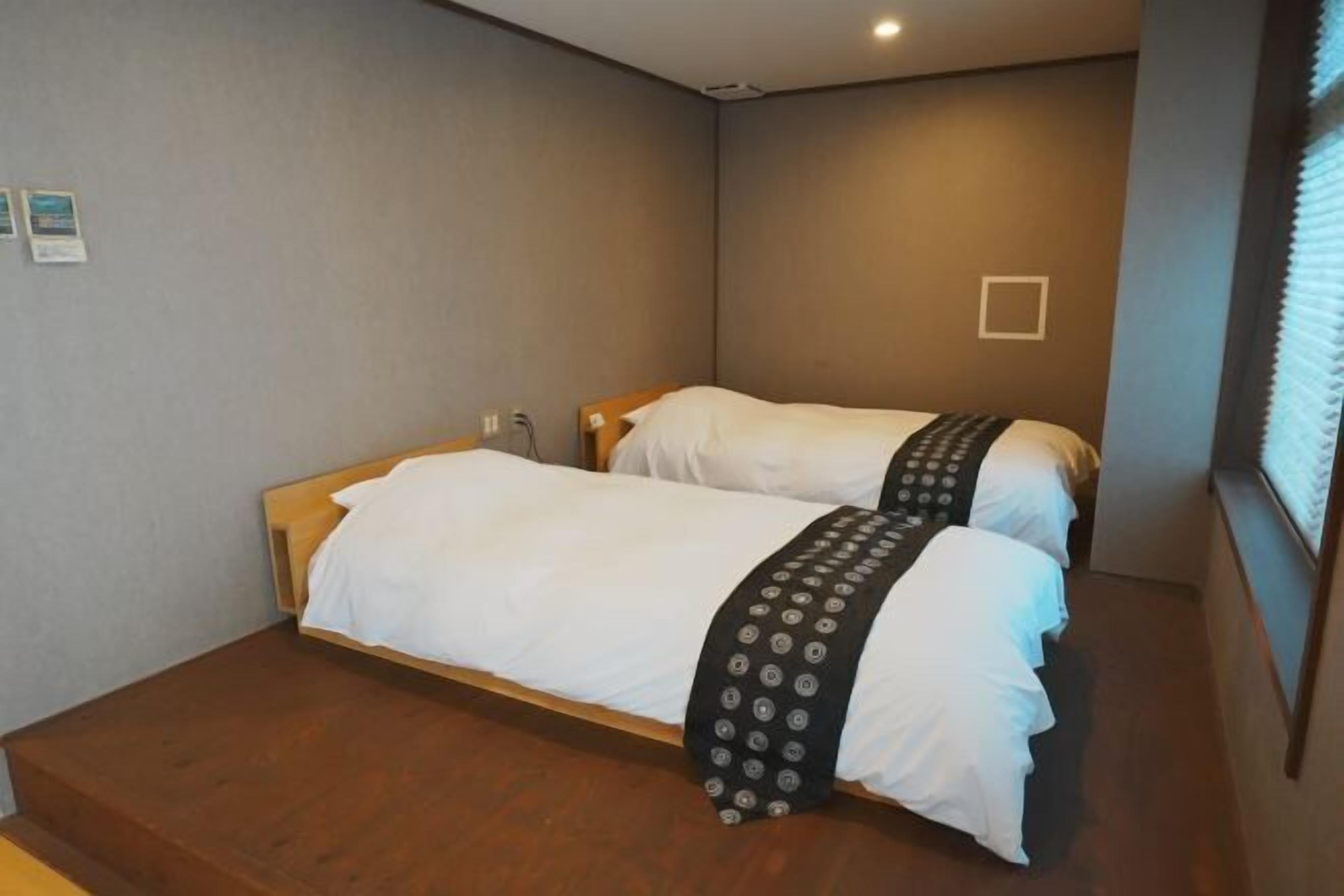 Coffres-forts dans les chambres, bureau, Wi-Fi gratuit