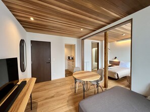 Comfort Room | Living area