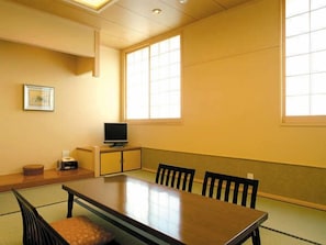 Dining - Ryokan Kochi Kaikan (Kochi)