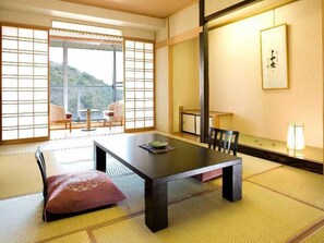 In-room safe, free WiFi - Kunugidaira Hotel (Nihommatsu)