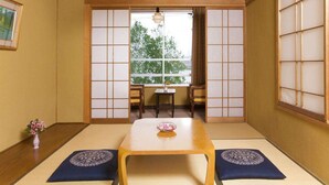 Unclassified image, 3 of 4, button - Kimimachisou (Chino)