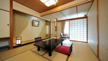 In-room safe, iron/ironing board, free WiFi
