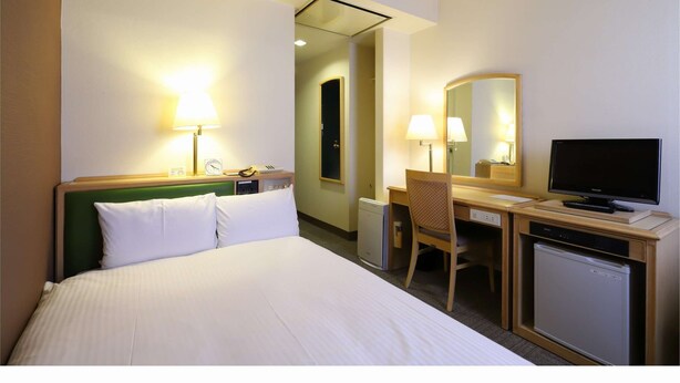 Room - Smile Hotel Nagoya Shinkansenguchi (Nagoya)