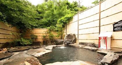 Nakaoyama Onsen Shosenkaku