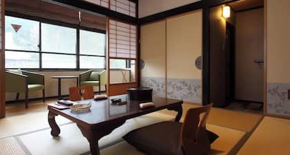 Yutagawa Onsen Kuhe Ryokan Tamaya