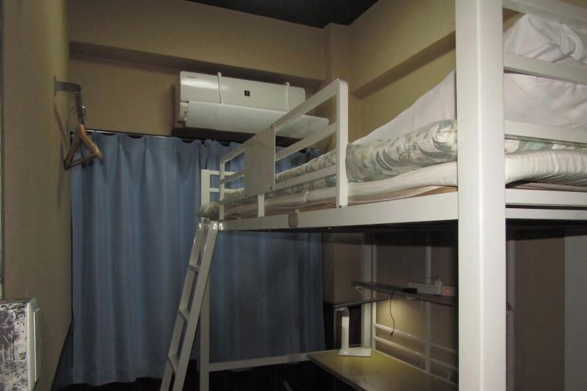 Business Single Room | Desk, free WiFi