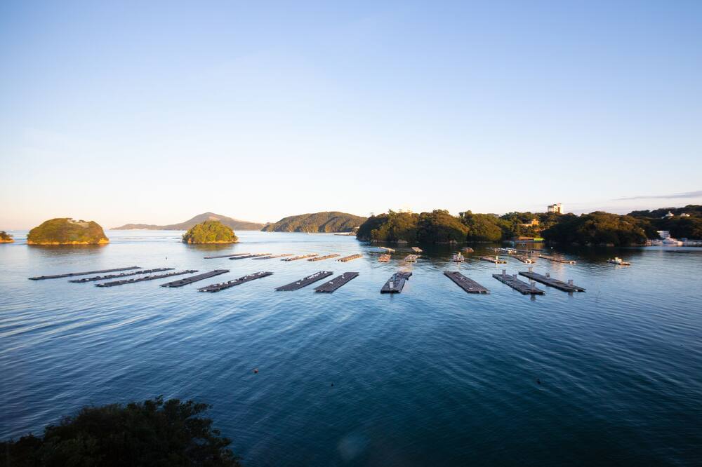 Toba Grand Hotel