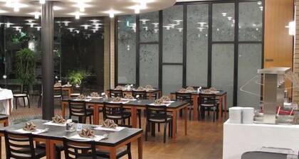 Central Hotel Kamojima