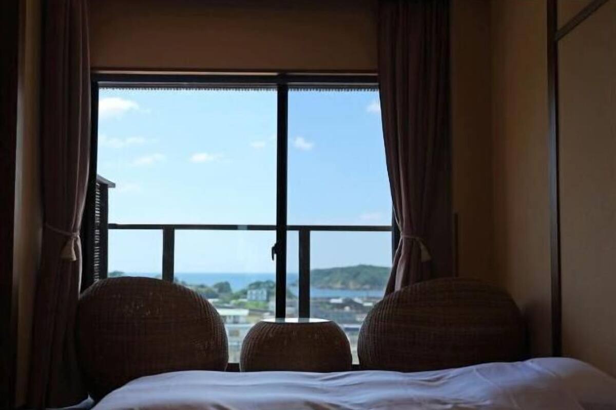 In-room safe, desk, free WiFi, bed sheets