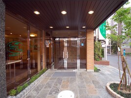 施設の正面