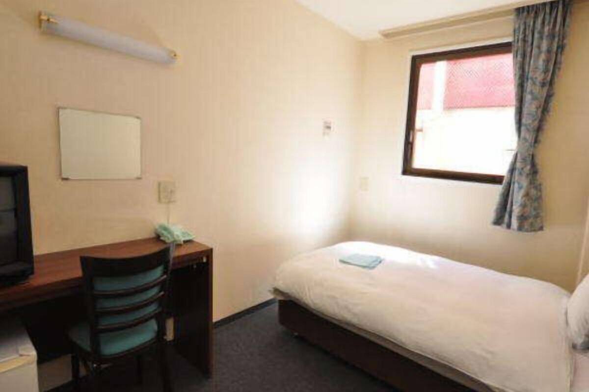 Desk, blackout drapes, free WiFi, bed sheets