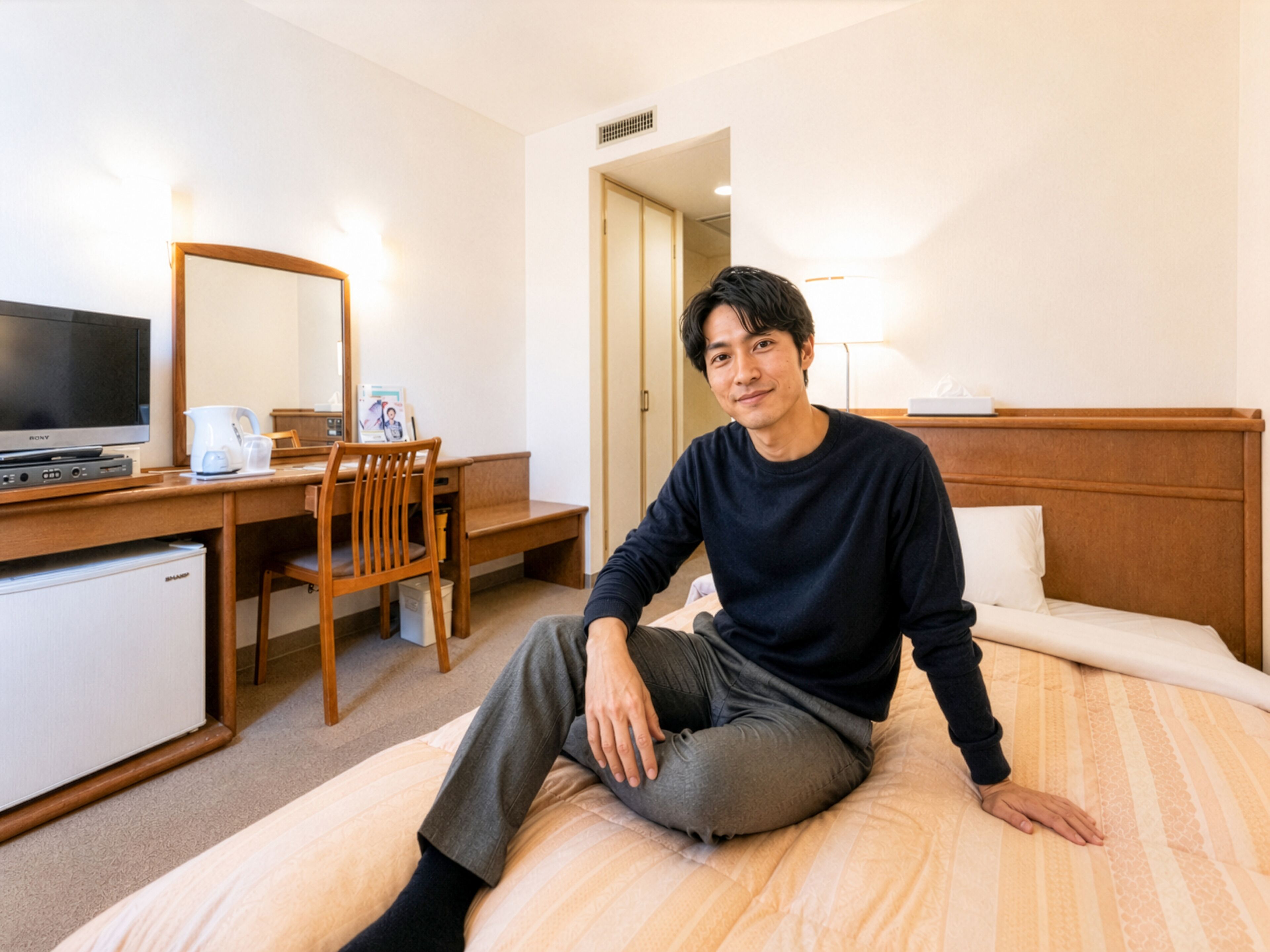 Desk, free WiFi, bed sheets