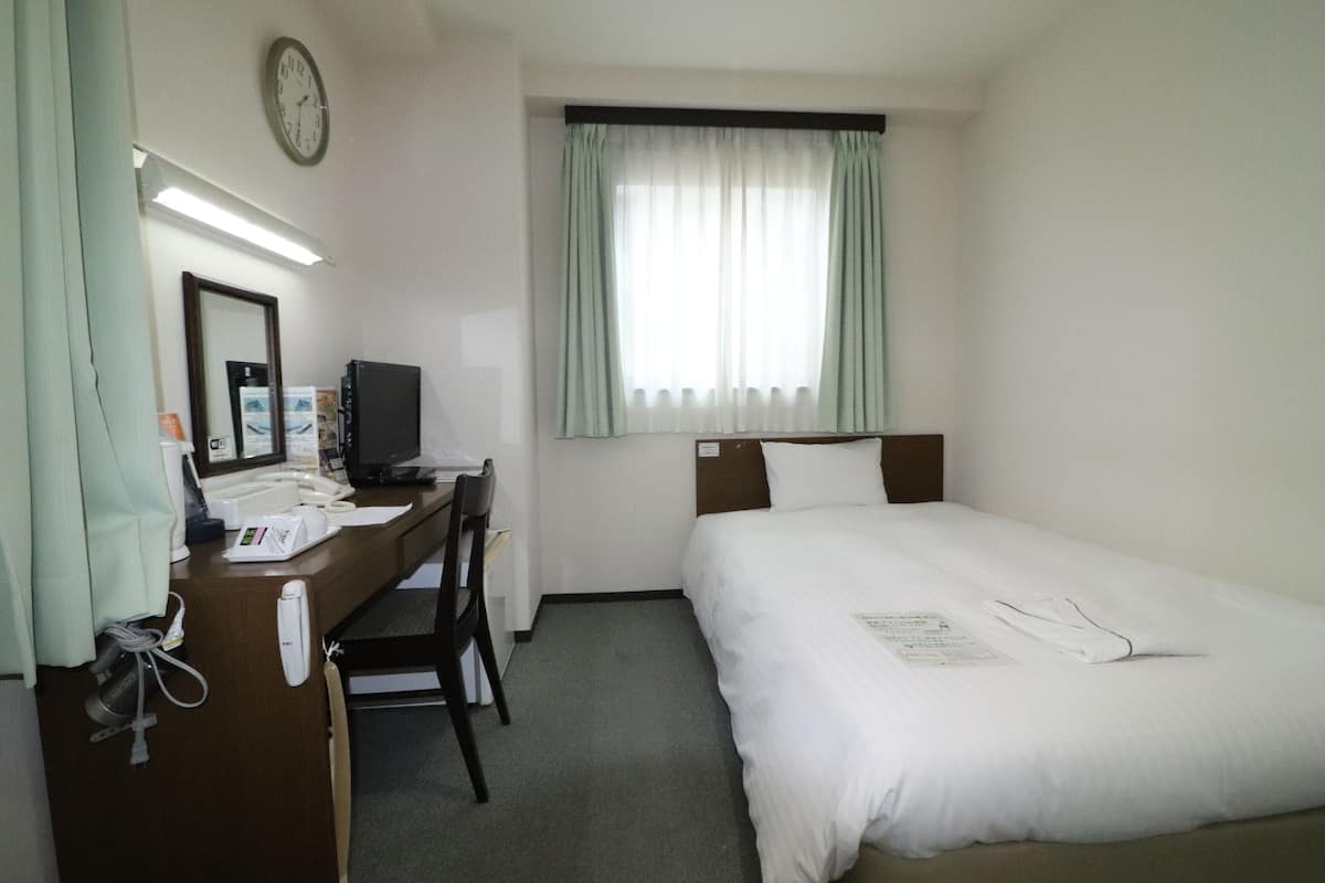 In-room safe, desk, iron/ironing board, free WiFi