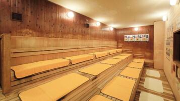 Sauna, hot springs/mineral springs