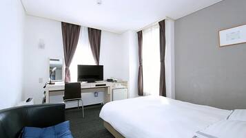 Shower, free toiletries, hair dryer, electronic bidet