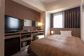 Iron/ironing board, free WiFi