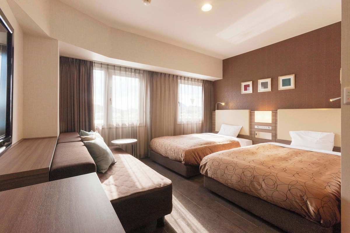 Deluxe Twin kamer, niet-roken (Sea View) | Een strijkplank/strijkijzer, gratis wifi