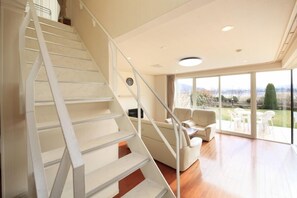 2LDK Maisonette with Private Garden, Mt.Fuji & Lake View, 4 Semi-Double Bed and 1 Sofa Bed | Living area | Flat-screen TV, DVD player