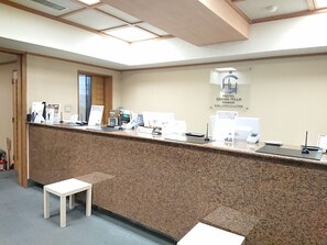 Reception - Hotel Crown Hills Imabari (Imabari)