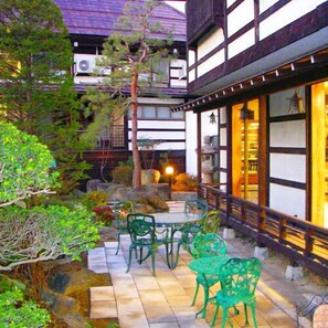 Outdoor dining - Tsukinoshizuka (Matsumoto)