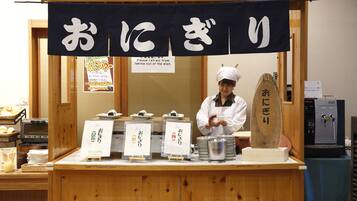 Free daily buffet breakfast