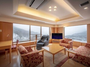 Living room - Zao Kokusai Hotel (Yamagata)