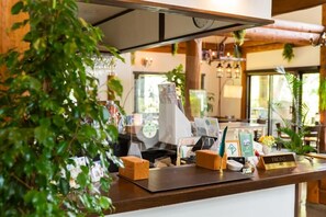 Lobby - Karuizawa Loghotel Shiozawa No Mori (Karuizawa)