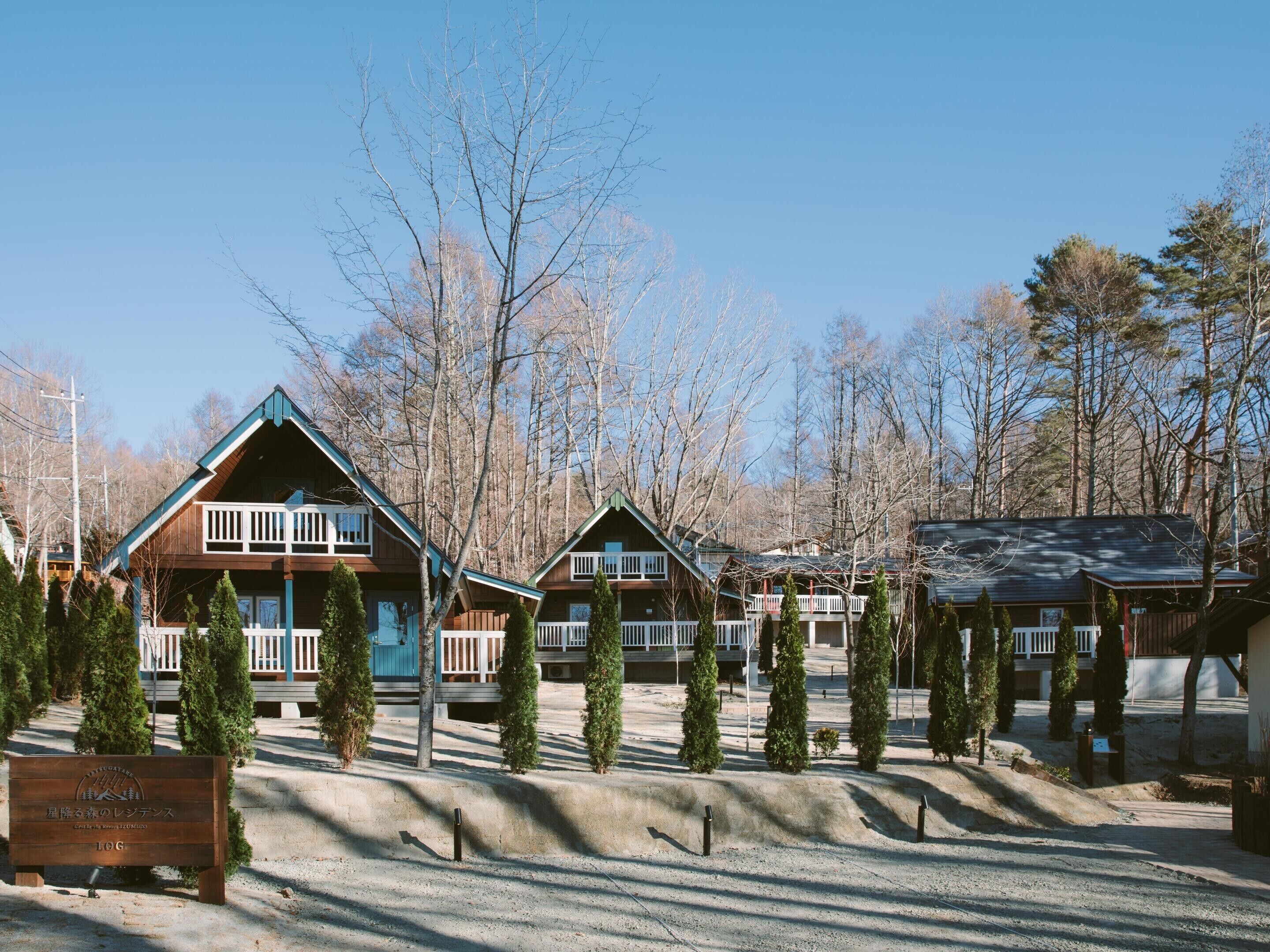 Premium Log With Open-Air Bath (Non-smoking)