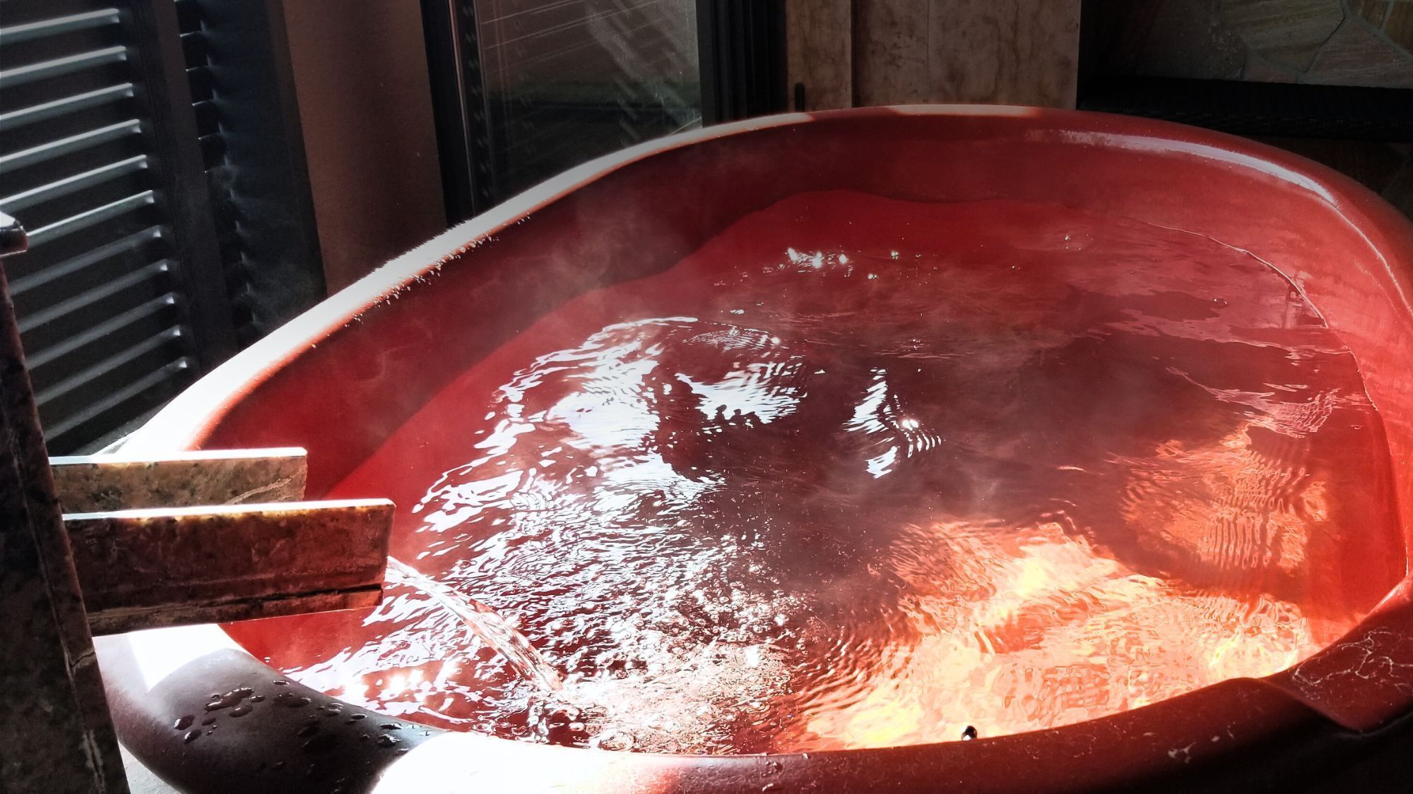 Bồn tắm spa trong nhà