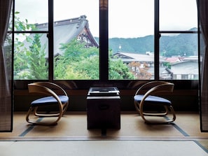 Seika (Only stairs, Suite with open-view bath, River View)(6 years old and over)