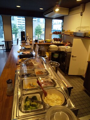 Free local cuisine breakfast 