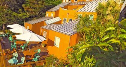 Ocean View Pension Deja Vu