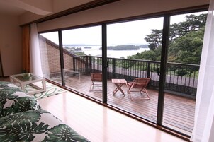 Double or Twin Room, Non Smoking (Tropical Style) | Free WiFi