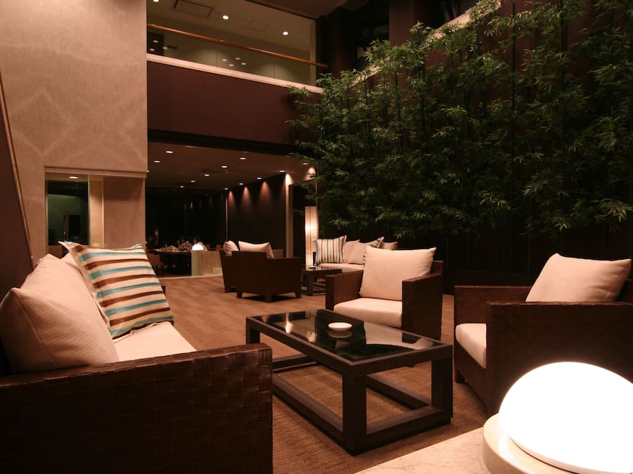 Lobby-Lounge