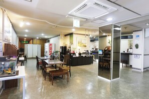 로비
