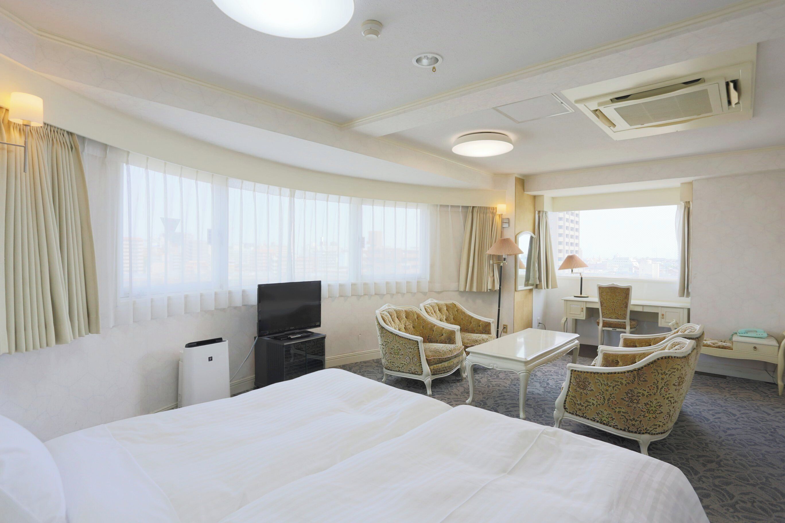 デラックスファミリールーム 禁煙 | デスク、アイロン / アイロン台、WiFi (無料)、ベッドシーツ