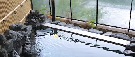 Baño termal público