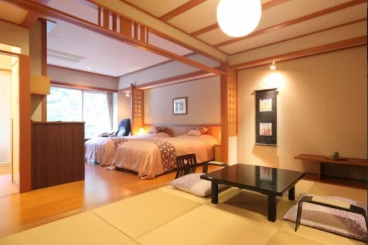 Minibar, in-room safe, free WiFi, bed sheets