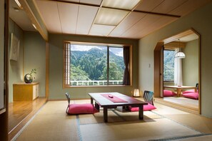 傳統客房, 山景 (Japanese-Style) | 房內用餐區