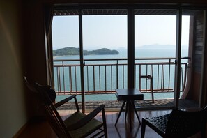 Room - New Kankai Honkan Tenku Hotel Kairo (Tonosho)