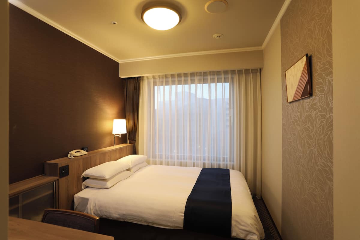Double Room, Non Smoking, City View | Desk, iron/ironing board (on request), WiFi (free), bed sheets