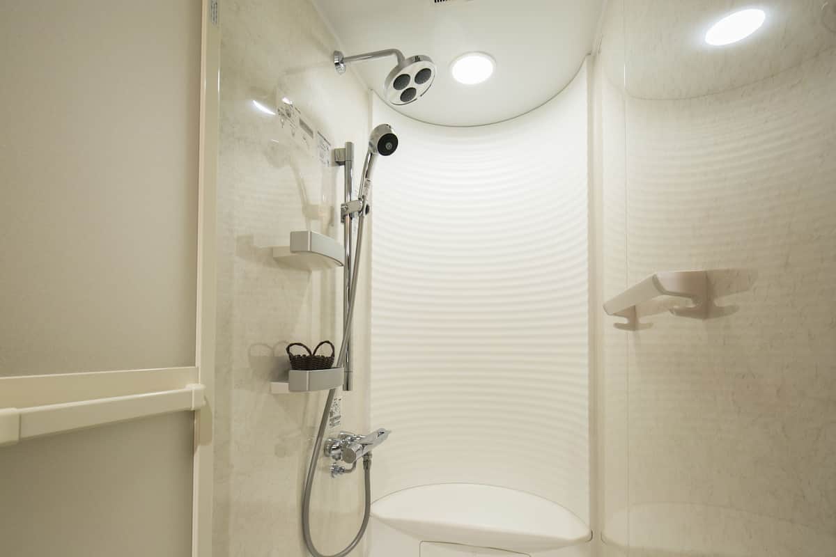 Bathroom | Free toiletries, hair dryer, slippers, bidet