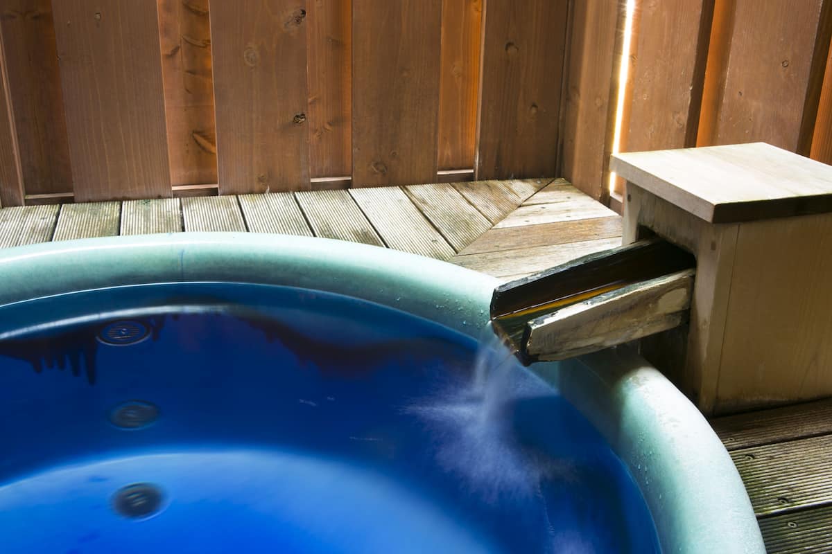 传统客房, 无烟房, 露台 (Japanese Style, Open-air Bath) | 客房内保险箱、免费 WiFi、床单